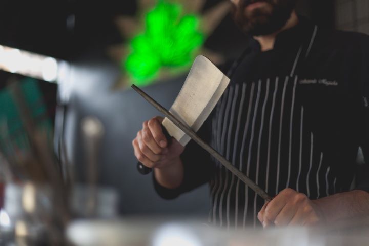 Drop off knife sharpening service by FixKnife
